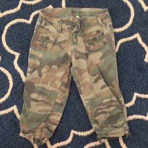SZ 3 army print capris